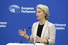 Chủ tịch Ủy ban châu Âu Ursula von der Leyen phát biểu trong cuộc họp báo tại Strasbourg, Pháp. (Nguồn: THX/TTXVN)