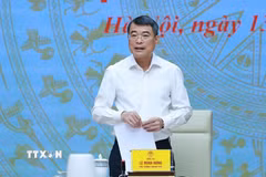 Thủ tướng Lê Minh Hưng làm việc với Ngân hàng Nhà nước Việt Nam và các hệ thống tín dụng. (Ảnh: Dương Giang/TTXVN)
