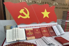 Những cuốn Văn kiện Đảng - kết tinh trí tuệ của toàn Đảng, toàn dân qua các thời kỳ. (Ảnh: Diệu Thúy/TTXVN)