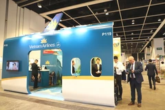 Khu trưng bày của Vietnam Airlines tại triển lãm. (Ảnh: Xuân Vịnh/TTXVN)