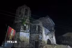 Nhà thờ bị hư hại sau trận động đất tại tỉnh Cebu, Philippines, ngày 30/9/2025. (Nguồn: THX/TTXVN)