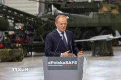 Thủ tướng Ba Lan Donald Tusk phát biểu tại Kobylka, gần Warsaw, Ba Lan. (Nguồn: PAP/TTXVN)