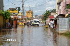 Madagascar là một quốc đảo lớn nằm ở Ấn Độ Dương, cách bờ biển Đông Nam của Mozambique khoảng 400km. Đây là hòn đảo lớn thứ 4 thế giới về diện tích, rộng hơn 587.000km2. (Nguồn: THX/TTXVN)