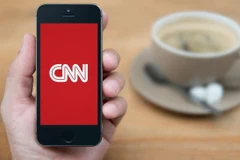 CNN tạm rút nội dung khỏi Apple News. (Nguồn: Alamy)