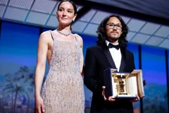 “Bên trong vỏ kén vàng” đoạt giải Camera d’Or (Máy quay phim vàng) tại Directors’ Fortnight (Tuần lễ đạo diễn) - Liên hoan phim Cannes 2023.