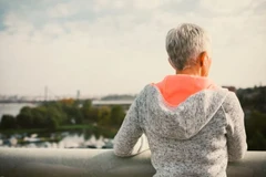 HDL cholesterol, hay còn gọi là cholesterol tốt, có thể tác động đến nguy cơ mắc bệnh Alzheimer ở phụ nữ trung niên theo cách mà ít người nghĩ tới. (Nguồn: Getty Images)