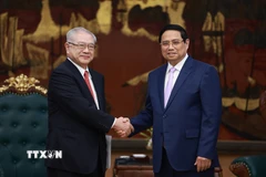 Thủ tướng Phạm Minh Chính tiếp ông Nishimura Teiichi, Chủ tịch Hội hữu nghị Nhật Bản-Việt Nam khu vực Kansai (Nhật Bản). (Ảnh: Dương Giang/TTXVN)