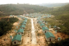 Khu tái định cư Raly-Rào (Quảng Trị) chỉ có 2 hộ dân đến ở, gây lãng phí lớn. (Ảnh: Nguyên Linh/TTXVN)