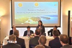 Đại sứ Nguyễn Lê Thanh phát biểu khai mạc. (Ảnh: TTXVN phát)