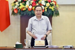 Sáng 11/5, tại Hà Nội, Ủy viên Bộ Chính trị, Bí thư Đảng ủy Quốc hội, Chủ tịch Quốc hội Trần Thanh Mẫn, Trưởng Đoàn công tác của Bộ Chính trị chủ trì cuộc làm việc với Ban Thường vụ Thành ủy Cần Thơ, Tỉnh ủy Hậu Giang, Tỉnh ủy Sóc Trăng về việc thực hiện Nghị quyết Hội nghị lần thứ 11 Ban Chấp hành Trung ương Đảng khóa XIII. (Ảnh: Doãn Tấn/TTXVN)