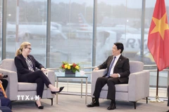 Chủ tịch nước Lương Cường tiếp bà Stephanie Pope, Chủ tịch kiêm Giám đốc điều hành của Boeing Commercial Airplanes (BCA). Ảnh: Lâm Khánh – TTXVN