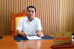 Ông Nguyễn Thanh Tùng, Phó Giám đốc Sở Văn hóa, Thể thao và Du lịch Quảng Ninh góp ý kiến về công tác quản lý báo chí. (Ảnh: Đức Hiếu/TTXVN)