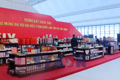 Ra mắt ba cuốn sách ảnh chào mừng Đại hội XIV của Đảng