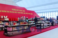 Ra mắt ba cuốn sách ảnh chào mừng Đại hội XIV của Đảng