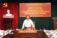 Ủy viên Bộ Chính trị, Bí thư Trung ương Đảng, Trưởng Ban Tuyên giáo và Dân vận Trung ương Trịnh Văn Quyết chủ trì Hội nghị. (Ảnh: Hoàng Hải/TTXVN)