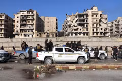 Các lực lượng an ninh Syria được triển khai tại tỉnh Aleppo ngày 10/1/2026. (Nguồn: THX/TTXVN)