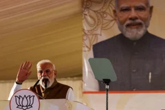 Thủ tướng Narendra Modi đã khai mạc Đại hội Di động Ấn Độ (IMC) lần thứ 9 tại Trung tâm hội nghị Yashobhoomi, mở màn sự kiện công nghệ và viễn thông lớn nhất châu Á. (Nguồn: Reuters)