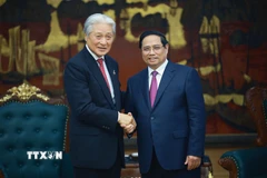 Thủ tướng Phạm Minh Chính tiếp Thống đốc tỉnh Tochigi (Nhật Bản) Fukuda Tomikazu. (Ảnh: Dương Giang/TTXVN)