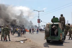 Hiện trường một cuộc biểu tình tại thủ đô Maputo. (Ảnh: AFP/Getty Images)