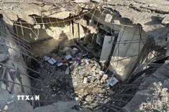 Một công trình ở Kabul, Afghanistan bị phá hủy sau khi trúng không kích của máy bay chiến đấu Pakistan, ngày 16/10/2025. (Nguồn: Anadolu Agency/TTXVN)