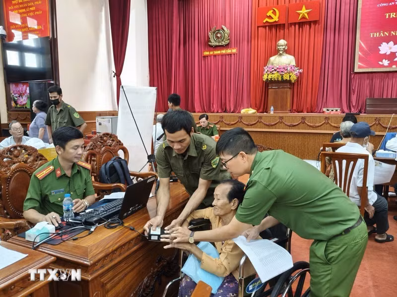 Cần Thơ thu nhận mẫu ADN của hơn 2.700 thân nhân liệt sỹ chưa xác định danh tính