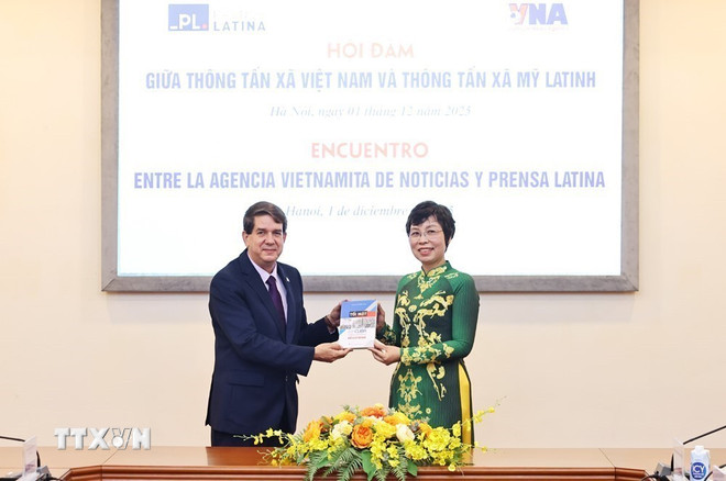 ttxvn-tong-giam-doc-hoi-dam-voi-chu-tich-hang-thong-tan-prensa-latina-cuba-8443221-2.jpg