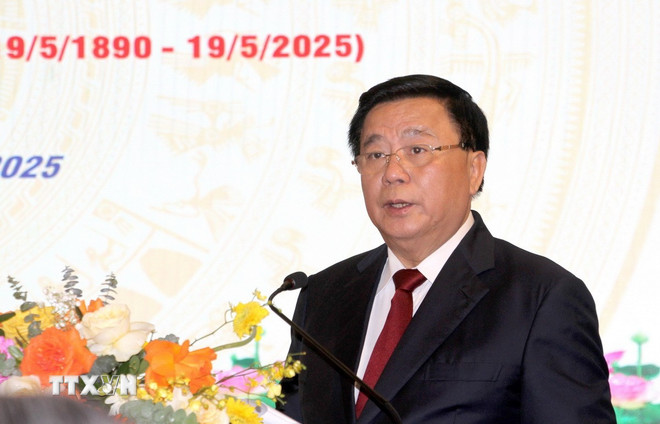Giáo sư-Tiến sỹ Nguyễn Xuân Thắng, Ủy viên Bộ Chính trị, Giám đốc Học viện Chính trị quốc gia Hồ Chí Minh, Chủ tịch Hội đồng Lý luận Trung ương phát biểu đề dẫn Hội thảo. (Ảnh: Văn Tý/TTXVN) ttxvn-nguyen-xuan-thang.jpg