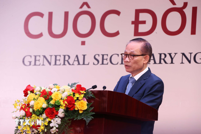 ttxvn-tong-bi-thu-to-lam-du-trien-lam-tong-bi-thu-nguyen-van-linh-cuoc-doi-va-su-nghiep-8120392-12.jpg