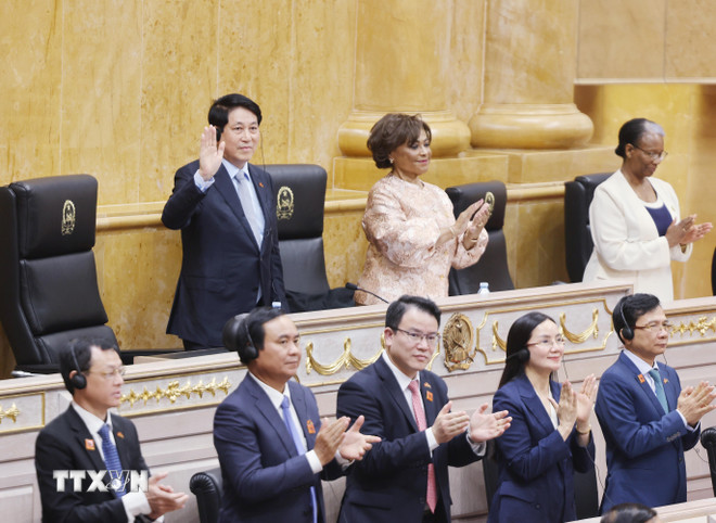 ttxvn-vchu-tich-nuoc-luong-cuong-phat-bieu-chinh-sach-tai-quoc-hoi-angola-8197131-2.jpg