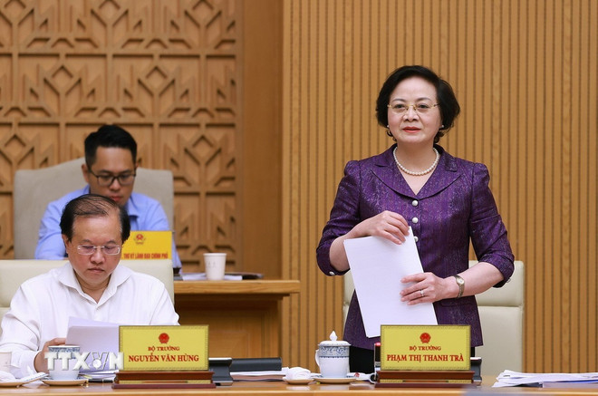 Thủ tướng: Bố trí kinh phí trả cho người xin nghỉ và dôi dư khi sắp xếp bộ máy ttxvn-thu-tuong-pham-minh-chinh-chu-tri-cuoc-hop-chinh-phu-chuyen-de-ve-viec-sap-xep-don-vi-hanh-chinh-cac-cap-8021733-3.jpg