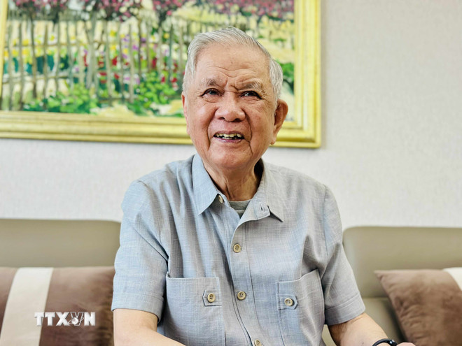 ttxvn-nguyen-dy-nien.jpg