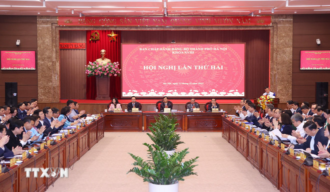 ttxvn-khai-mac-hoi-nghi-lan-thu-hai-bch-dang-bo-thanh-pho-ha-noi-khoa-xviii-8402268-2.jpg