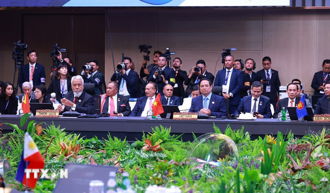 Prim-ministrul Pham Minh Chinh participă și susține un discurs la cel de-al 28-lea summit ASEAN-Japonia. (Foto: Duong Giang/VNA) ttxvn-thu-tuong-pham-minh-chinh-tham-du-hoi-nghi-cap-cao-asean-nhat-ban-lan-thu-28-8364923-3.jpg