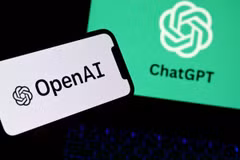 Biểu tượng của Công ty trí tuệ nhân tạo OpenAI trên màn hình điện thoại và máy tính ở Manta, Italy. (Nguồn: AFP/TTXVN)