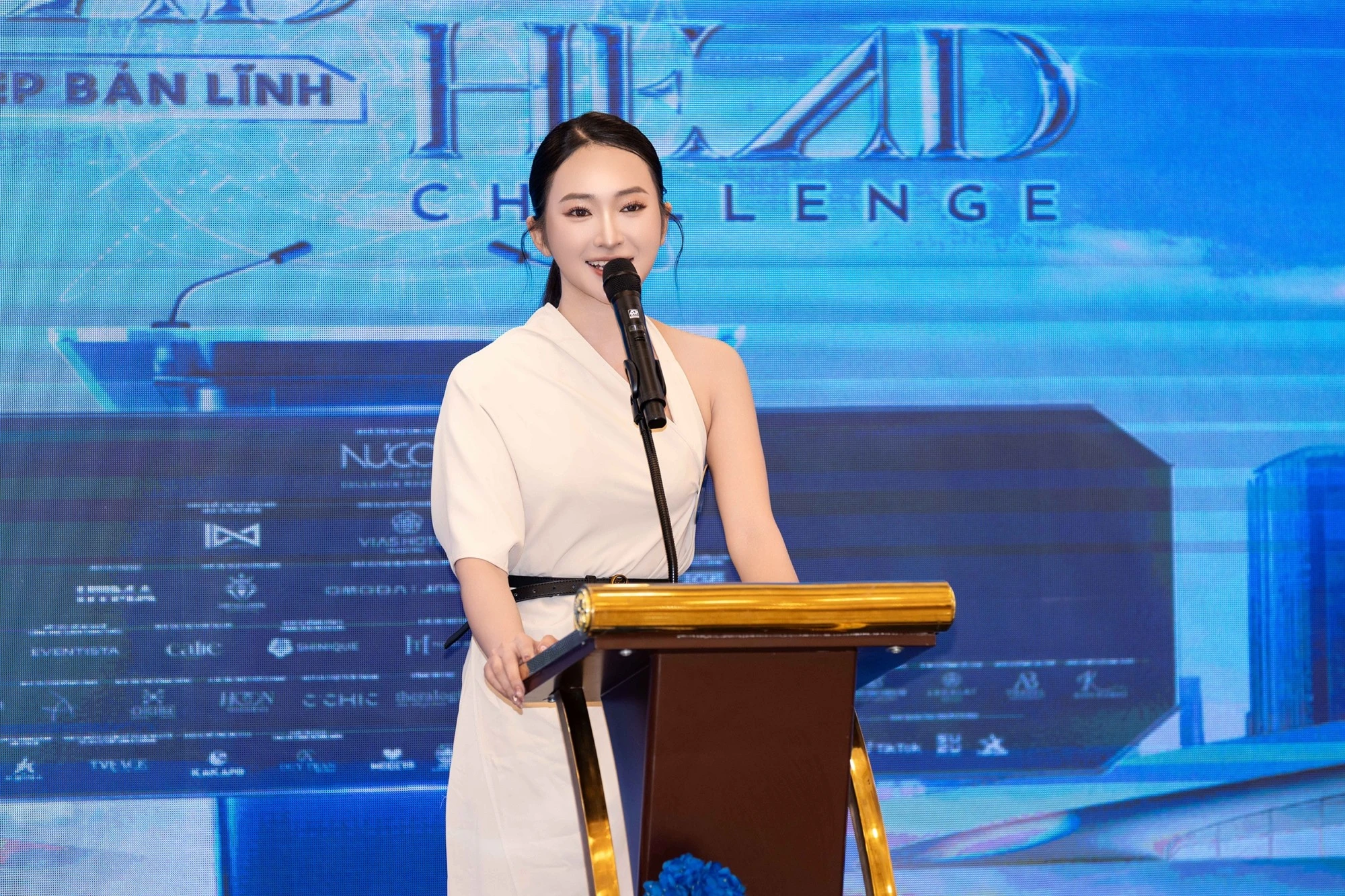 Miss World Vietnam 2025 hé lộ top đầu tiên: Nhan sắc bản lĩnh và đầy triển vọng