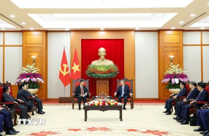 Tổng Bí thư Tô Lâm tiếp đồng chí Thượng tướng Vanthong Kongmany, Bí thư Trung ương Đảng, Bộ trưởng Bộ Công an Lào. (Ảnh: Thống Nhất/TTXVN)