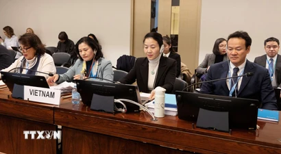 Thứ trưởng Bộ Nội vụ Nguyễn Thị Hà bảo vệ Báo cáo quốc gia lần thứ 9 về thực thi CEDAW. (Ảnh: Phạm Ngọc Ánh/TTXVN)