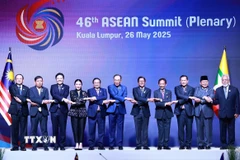 Thủ tướng Phạm Minh Chính và lãnh đạo các nước ASEAN, Timor-Leste tham dự Phiên toàn thể Hội nghị Cấp cao ASEAN lần thứ 46. (Ảnh: Dương Giang/TTXVN)