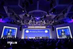 Tổng thống Mỹ Donald Trump phát biểu tại sự kiện ra mắt Hội đồng Hòa bình bên lề Diễn đàn Kinh tế Thế giới (WEF) ở Davos (Thụy Sĩ), ngày 22/1/2026. (Ảnh: THX/TTXVN)