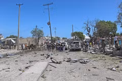 Hiện trường một vụ tấn công ở Somalia. (Ảnh: AFP/TTXVN)