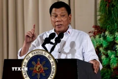 Ông Rodrigo Duterte, lúc đang là Tổng thống Philippines, phát biểu tại một sự kiện ở Manila ngày 19/12/2016. (Ảnh: Reuters/TTXVN)