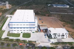 Nhà máy sản xuất linh kiện Hàng không KP Vina, do Công ty Trách nhiệm hữu hạn KP Aerospace Vietnam (Hàn Quốc) khánh thành tại Đà Nẵng hồi tháng 12 năm ngoái. (Ảnh: Văn Dũng/TTXVN)
