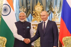 Tổng thống Nga Vladimir Putin (phải) trong cuộc gặp Thủ tướng Ấn Độ Narendra Modi tại Moskva, ngày 9/7/2024. (Ảnh: AA/TTXVN)