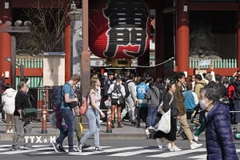 Khách du lịch tại Tokyo (Nhật Bản). (Ảnh: Kyodo/TTXVN)