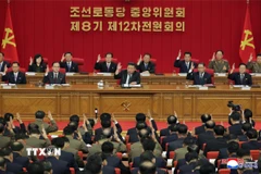  Thêm thẻ Chú thích Nhà lãnh đạo Kim Jong Un chủ trì Hội nghị lần thứ 12 của Ban Chấp hành Trung ương Đảng Lao động Triều Tiên, tại Thủ đô Bình Nhưỡng ngày 24/6/2025. (Ảnh: Yonhap/TTXVN)