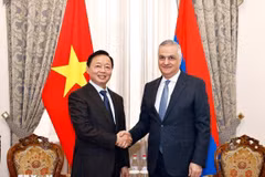 Phó Thủ tướng Trần Hồng Hà và Phó Thủ tướng Armenia Mher Grigoryan. (Ảnh: Doãn Tấn/TTXVN)