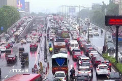 Giao thông trên đường phố Mumbai (Ấn Độ). (Ảnh : ANI/TTXVN)