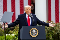 Tổng thống Mỹ Donald Trump phát biểu tại Nhà Trắng. (Ảnh: THX/TTXVN)