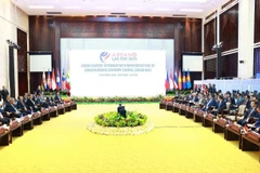 Phiên đối thoại của lãnh đạo ASEAN với đại diện Hội đồng Tư vấn Kinh doanh ASEAN, diễn ra tại Thủ đô Vientiane (Lào) hồi tháng 10 năm ngoái. (Ảnh: Dương Giang/TTXVN)