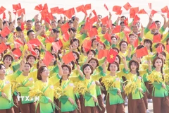 Chương trình văn nghệ tại Lễ Kỷ niệm, diễu binh, diễu hành 80 năm Cách mạng tháng Tám và Quốc khánh 2/9 trên Quảng trường Ba Đình, sáng 2/9/2025. (Ảnh: Thống Nhất/TTXVN)